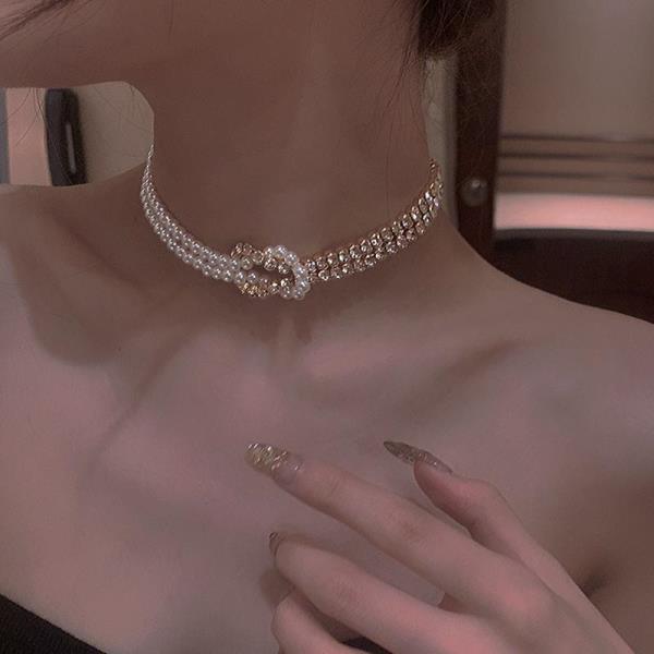 Pearl Gold Rhinestones Knot Choker