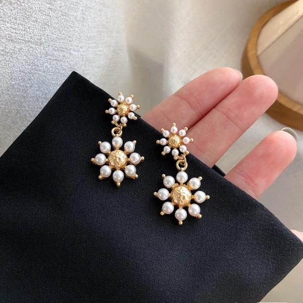 Pearl Double Daisy Flower Dangle Earrings