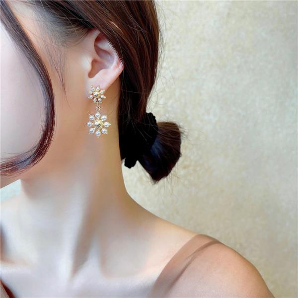 Pearl Double Daisy Flower Dangle Earrings