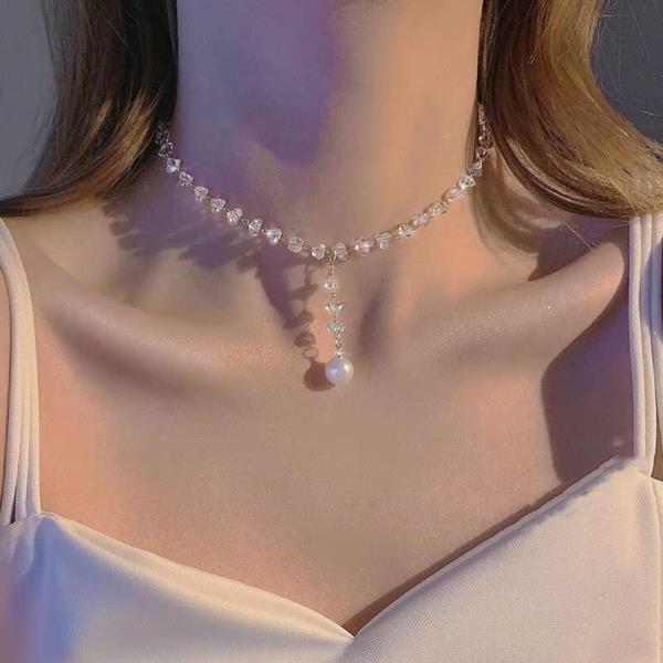 Shining Crystal Pendant Pearl Choker