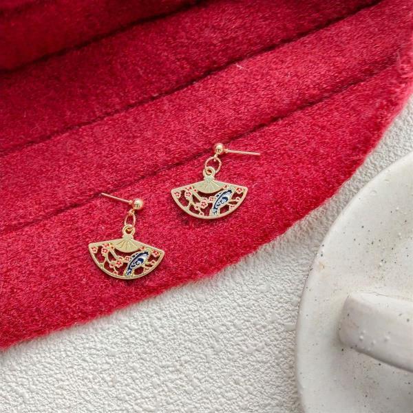 Retro Enamel Gold Fan Dangle Earrings