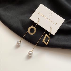 Simple Geometric Pearl Dangle Earrings