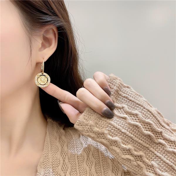 Shiny Gold Woven Pearl Wheel Drop Earrings