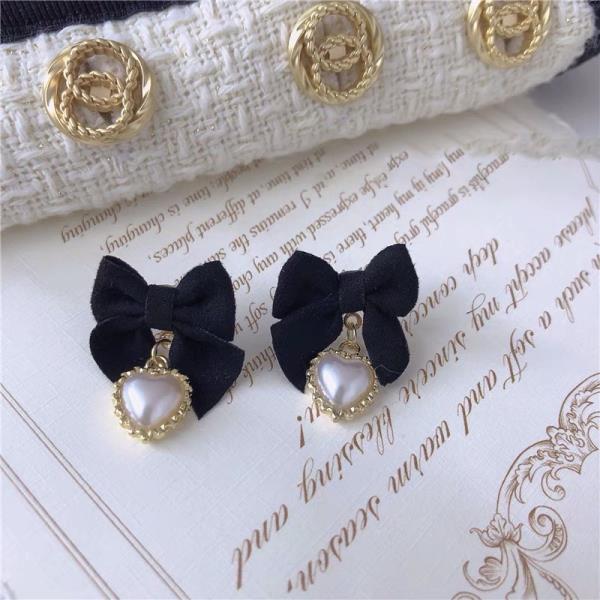 Retro Vintage Bow White Pearl Pendant Earrings