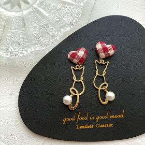 Cute Cartoon Pearl Cat Dangle Earrings