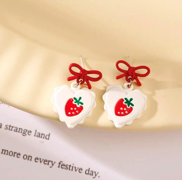 Cartoon Creamy Strawberry Bow Dangle Earrings