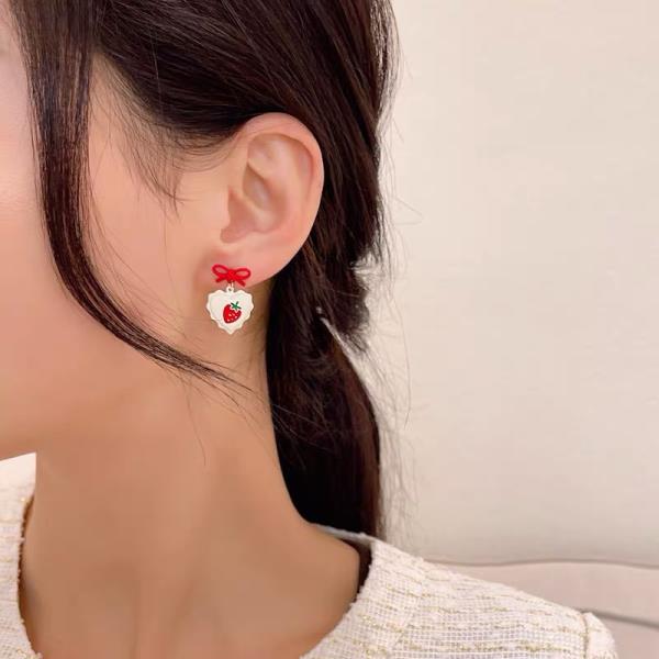 Cartoon Creamy Strawberry Bow Dangle Earrings