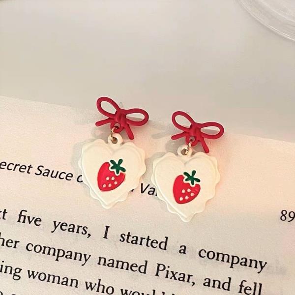 Cartoon Creamy Strawberry Bow Dangle Earrings