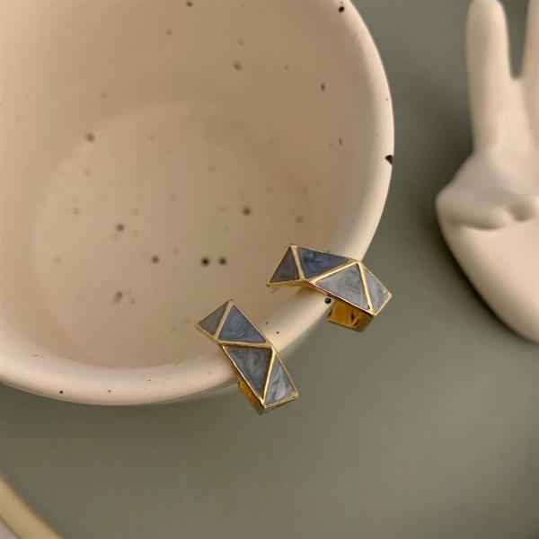 Vintage C Shape Geometric Studs