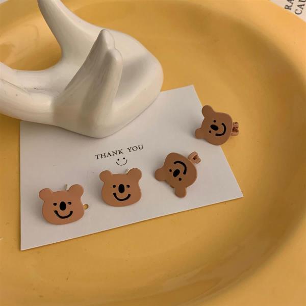 Cute Cartoon Brown Smile Bear Studs