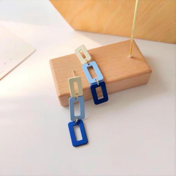 Hollow Rectangle Blue Chain Dangle Earrings