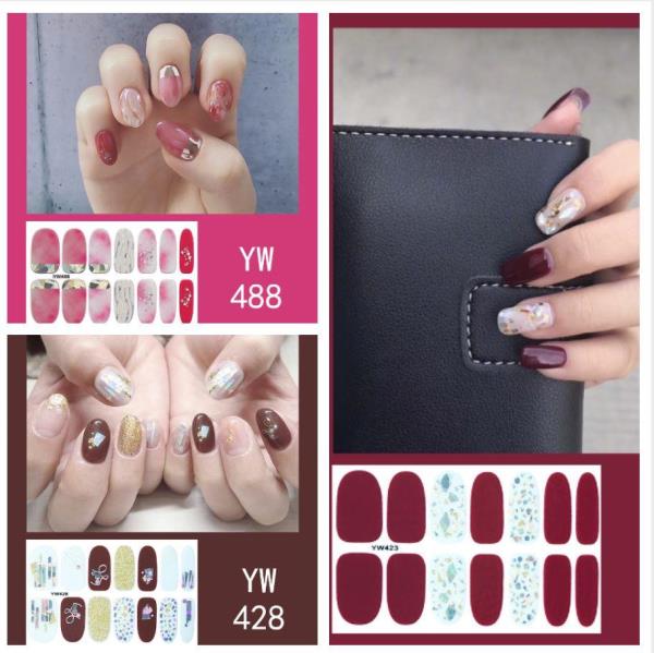 Self-adhesive Fashion Nail Stickers Set