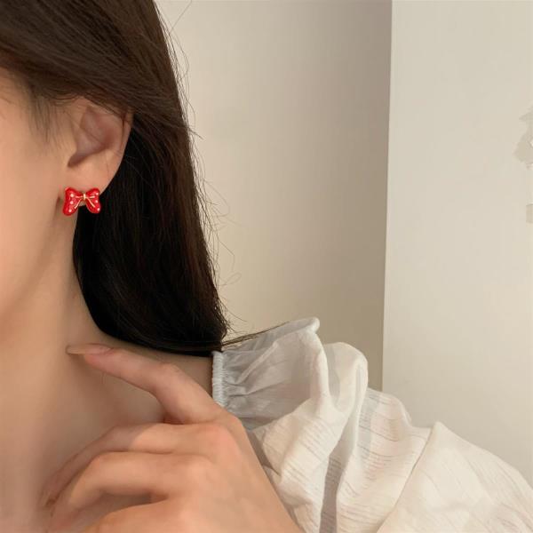 Enamel Red Spot Bow Studs