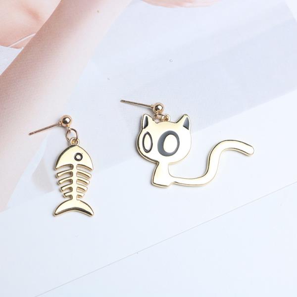 Gold Cartoon Kitty Cat Fish Drop Earrings