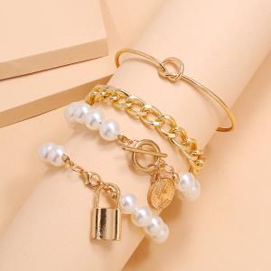 Sweet White Pearl Chain Bracelet