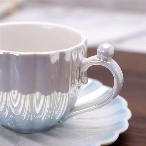 Green Pearl Shell Stripes Ceramic Cup