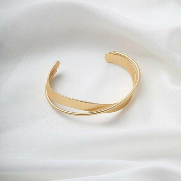 Geometric Gold Matte Cross Wrist Bracelet