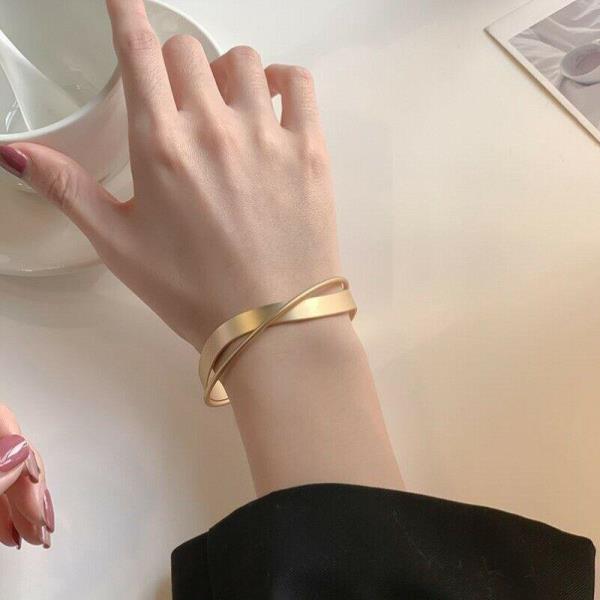 Geometric Gold Matte Cross Wrist Bracelet