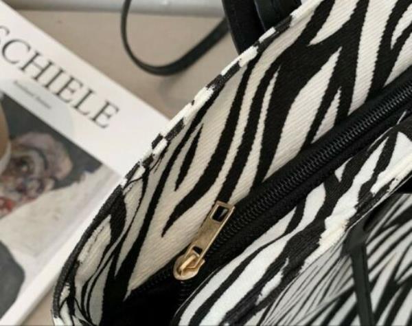 Casual Leopard Zebra Print Large Tote Bag