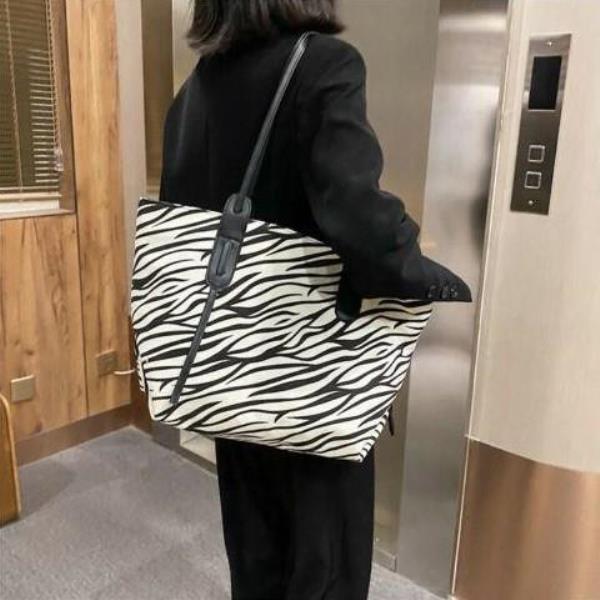 Casual Leopard Zebra Print Large Tote Bag