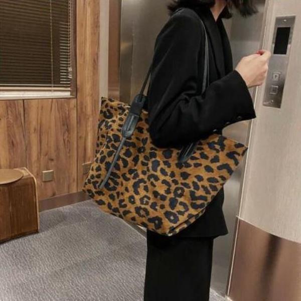 Casual Leopard Zebra Print Large Tote Bag