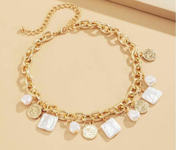 Baroque Retro Vintage Imitation Pearl Tag Coin Necklace