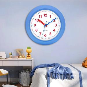 12 Inch Retro Vintage Round Wooden Lounge Wall Silent Clock