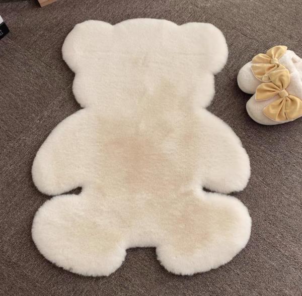 Soft Faux Rabbit Fur Cartoon Bear Floor Rug