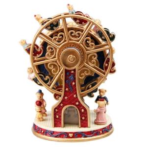 Creative Wooden Spin Figurine Desktop Calendar Music Box