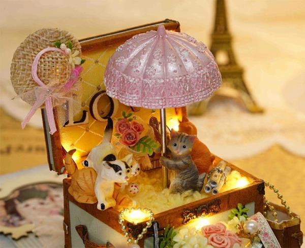 Cutebee Candy Cat DIY Miniature Dollhouse