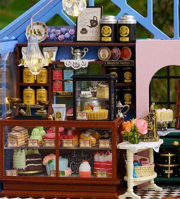 CuteBee Rose Garden Tea House DIY Miniature Dollhouse