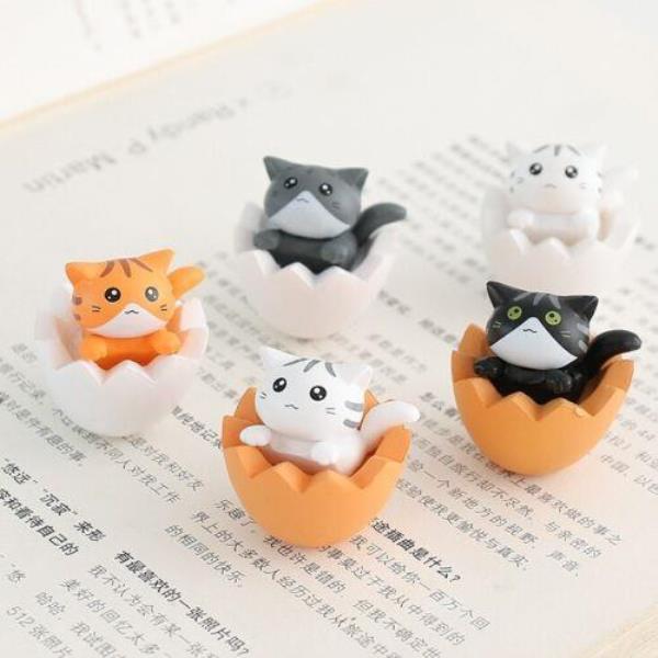 5 Cartoon Egg Cat PVC Sculpture Ornaments