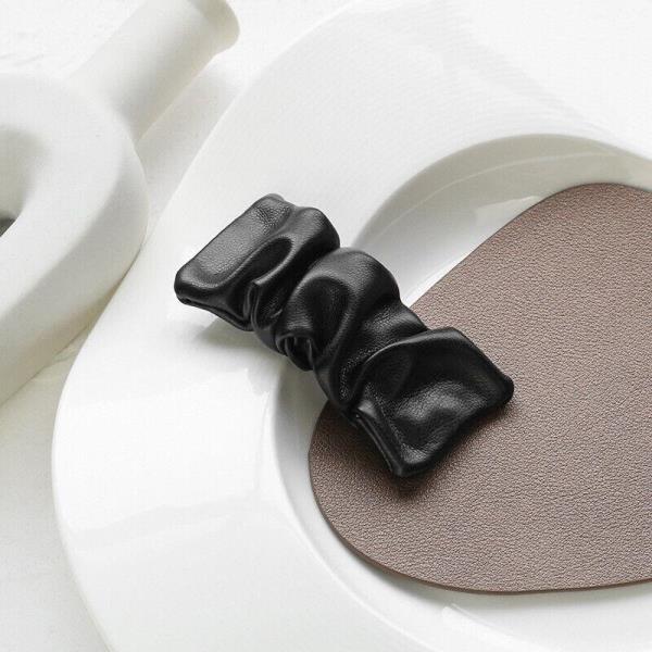 Retro Winter Faux Leather Folds Hair Clip