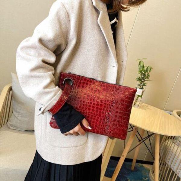 Crocodile Pattern Leather Clutch Handbag