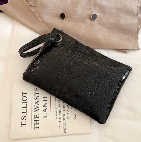 Crocodile Pattern Leather Clutch Handbag