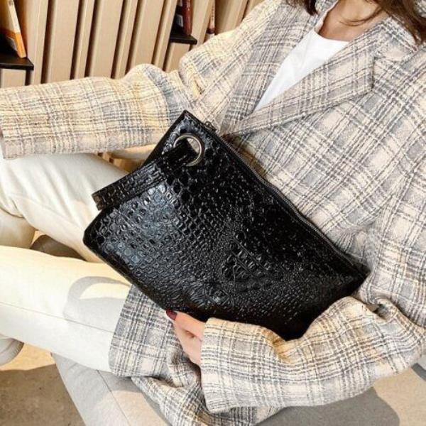 Crocodile Pattern Leather Clutch Handbag