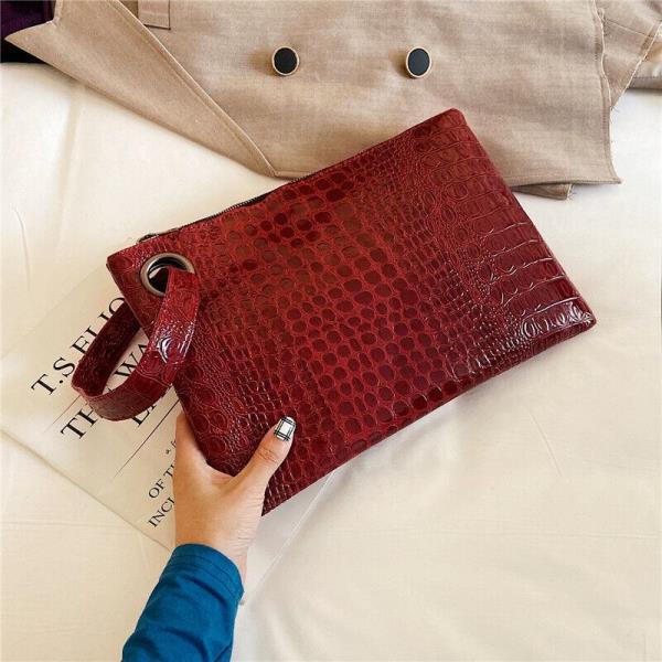 Crocodile Pattern Leather Clutch Handbag