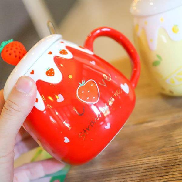 Cute 3D Fruit Ceramic Drink Mug With Spoon