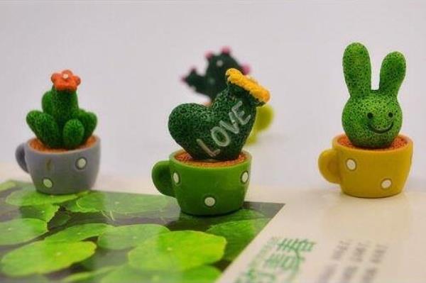 4 Cartoon Resin Cactus Fridge Magnets