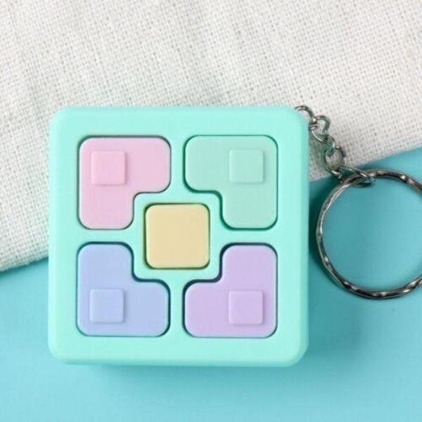 Macaron Pocket Memory Training Game Toy Keyring