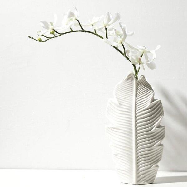 Nordic White Heat Resistance Maple Leaf Ceramic Vase