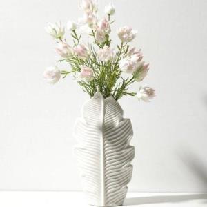 Nordic White Heat Resistance Maple Leaf Ceramic Vase