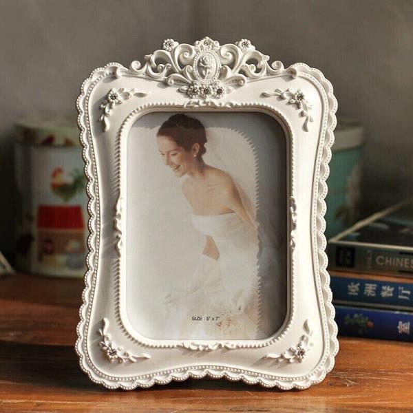 6 Inch Crystal Off White Flower Resin Photo Frame