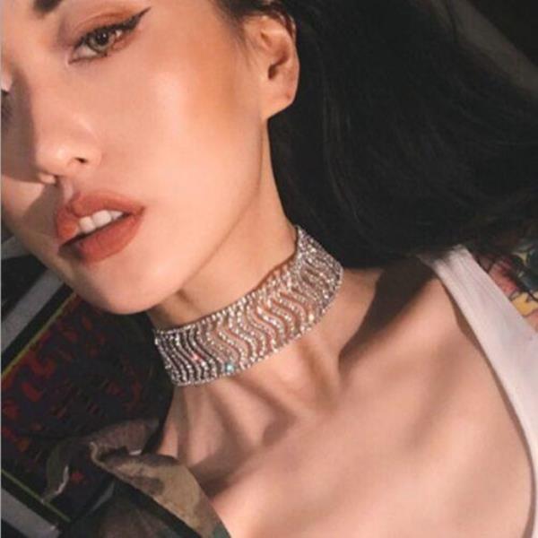 Glitter S Shape Wide Rhinestone Choker