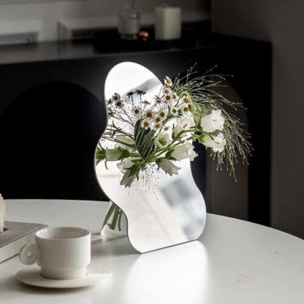 Nordic Modern Acrylic Transparent Standing Flower Vase