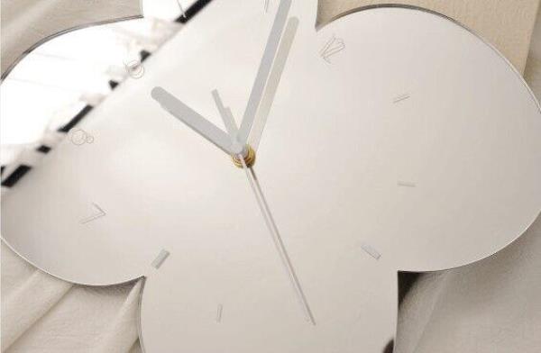 Nordic Luxury Acrylic Modern Scale Mirror Silent Wall Clock