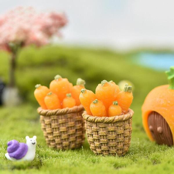 6 Cartoon Rabbit Carrot Resin Mini Sculpture Figurines