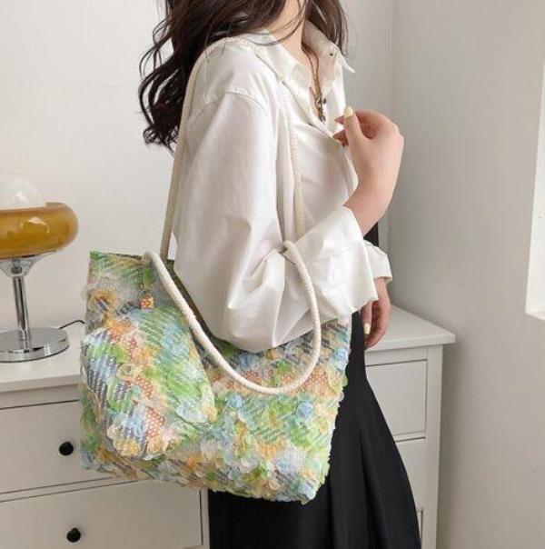 Holiday Lace Flower Petal Tote Cosmetic Bag Set