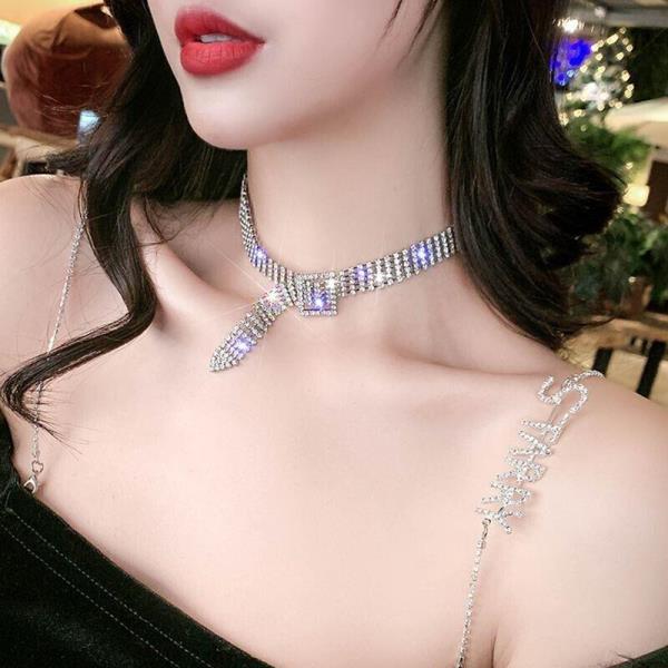 Glitter Crystal Belt Buckle Clavicle Choker