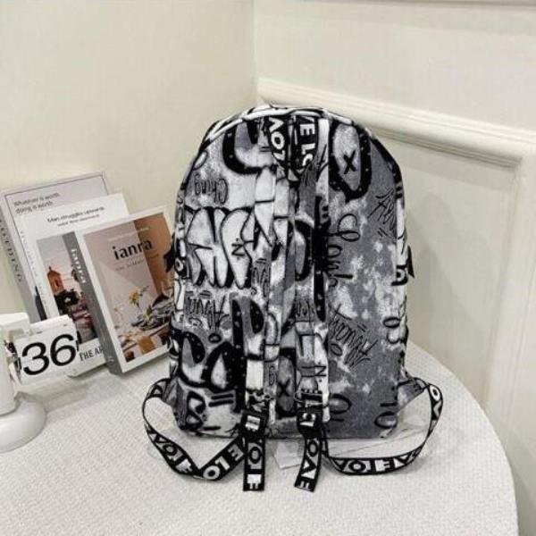 Large Graffiti Causal School Backpack